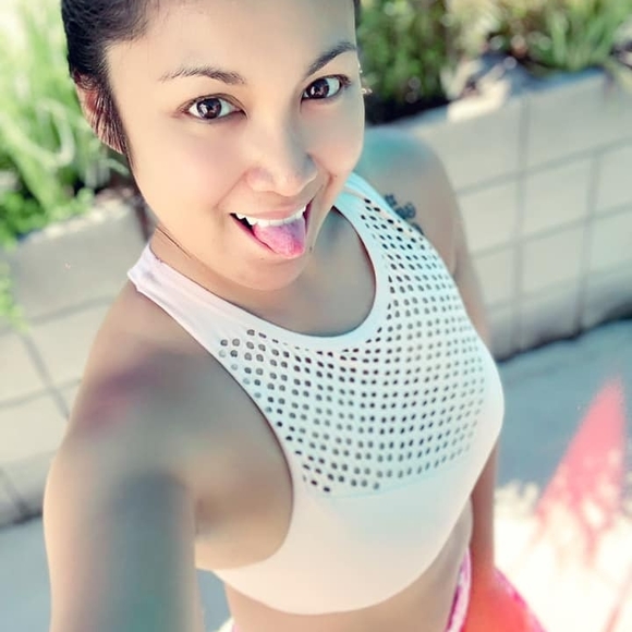 Meet your Posher, Ria - Picture 1 of 1